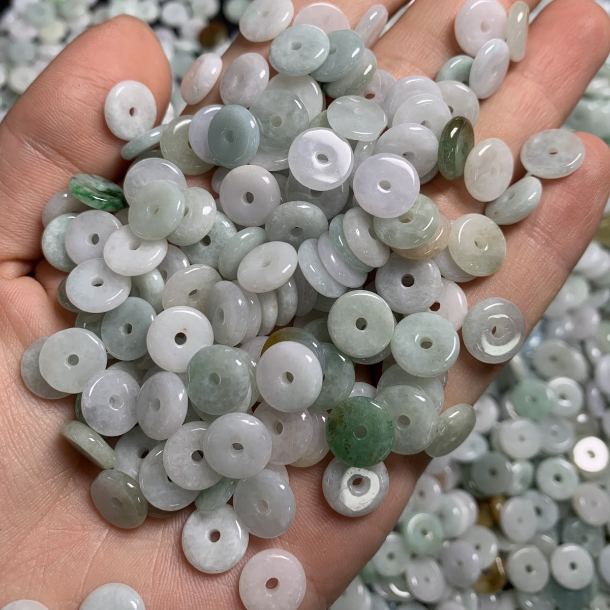 DIY jewelry craft accessories Burmese jade jade A goods small jade buckle jewelry loose beads 9MM button manufacturer wholesale jade accessories (1 piece)